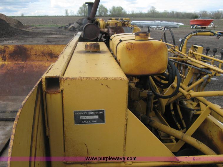 image for item A6147 Mauldin 1500 Super Paver asphalt paver
