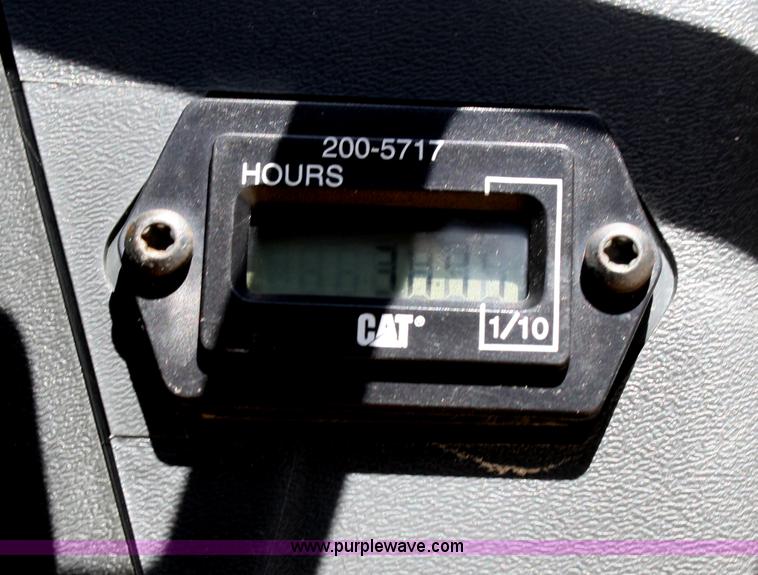 image for item A6833 2009 Caterpillar 236B II skid steer