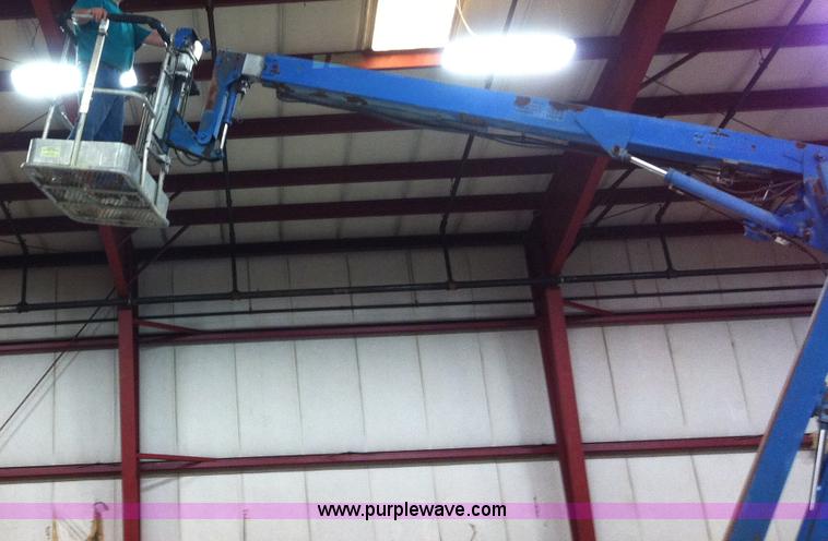image for item B1069 1994 Genie Z-30/20HD electric boom lift