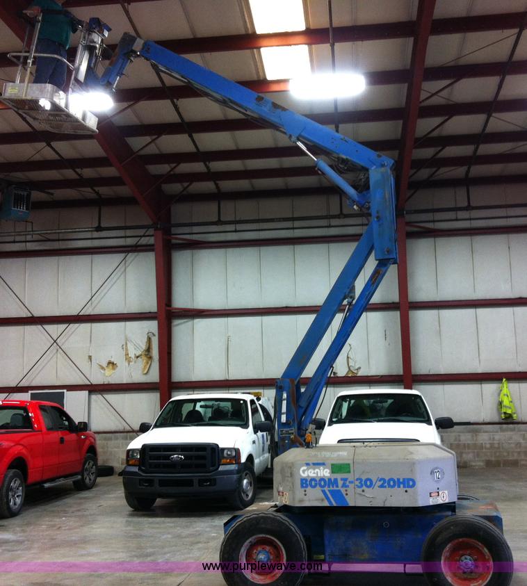 image for item B1069 1994 Genie Z-30/20HD electric boom lift