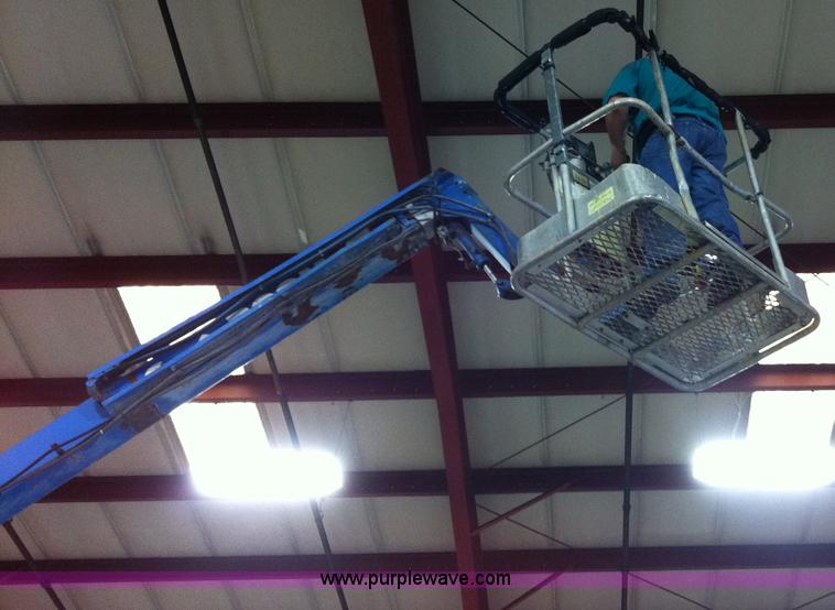 image for item B1069 1994 Genie Z-30/20HD electric boom lift