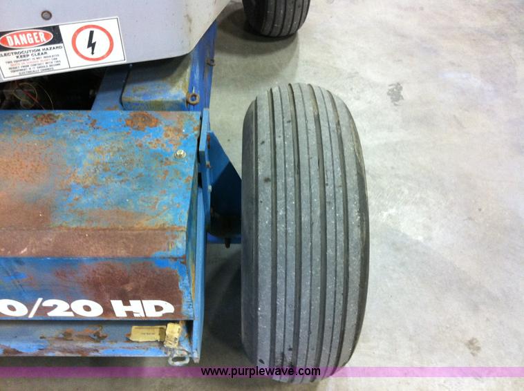 image for item B1069 1994 Genie Z-30/20HD electric boom lift