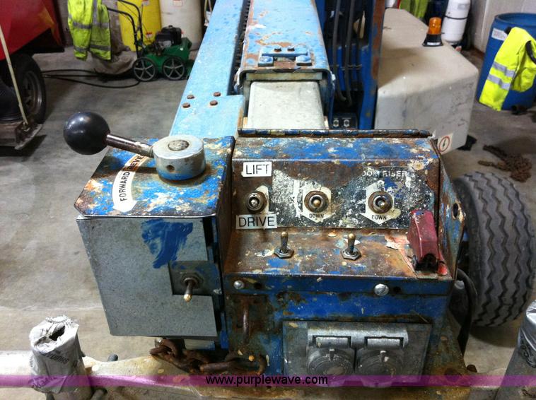 image for item B1069 1994 Genie Z-30/20HD electric boom lift