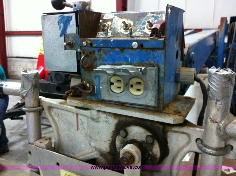 image for item B1069 1994 Genie Z-30/20HD electric boom lift