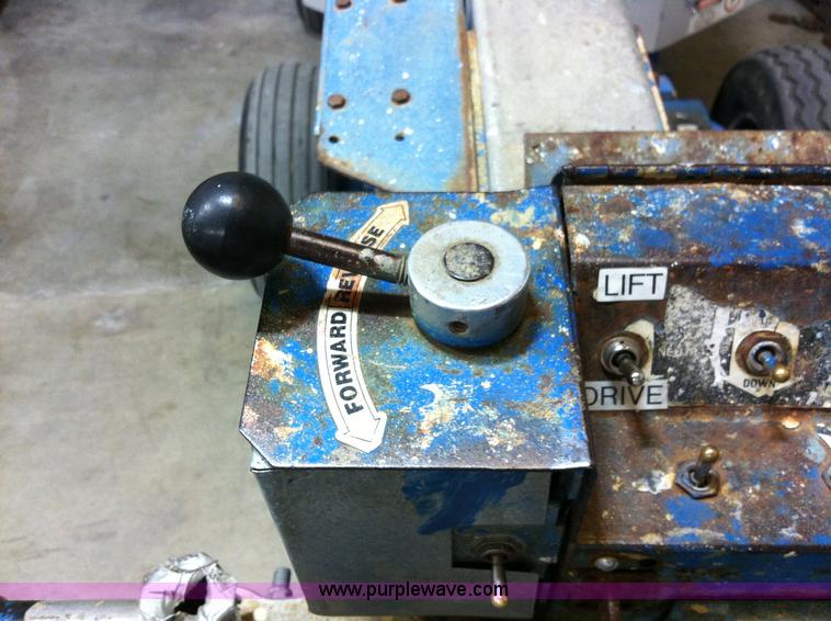 image for item B1069 1994 Genie Z-30/20HD electric boom lift