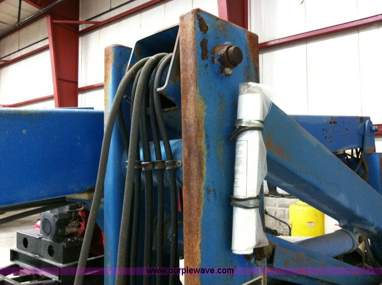 image for item B1069 1994 Genie Z-30/20HD electric boom lift