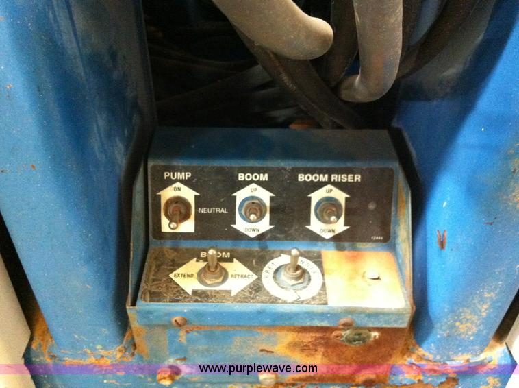 image for item B1069 1994 Genie Z-30/20HD electric boom lift