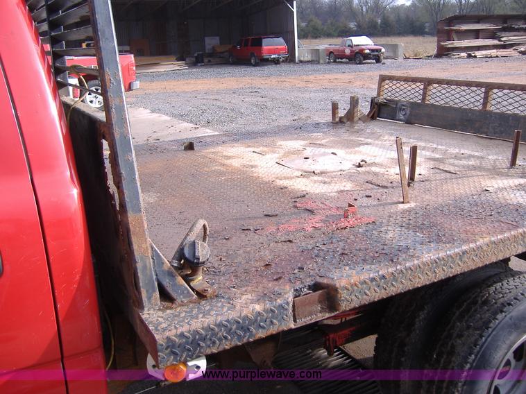 image for item B1097 2004 GMC Sierra C3500 crew cab pickup truck