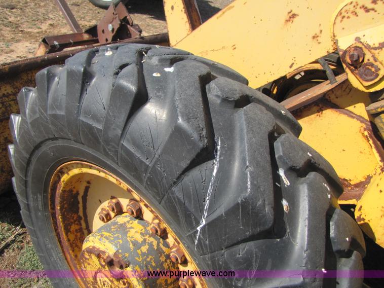 image for item B2255 Hough H30G wheel loader