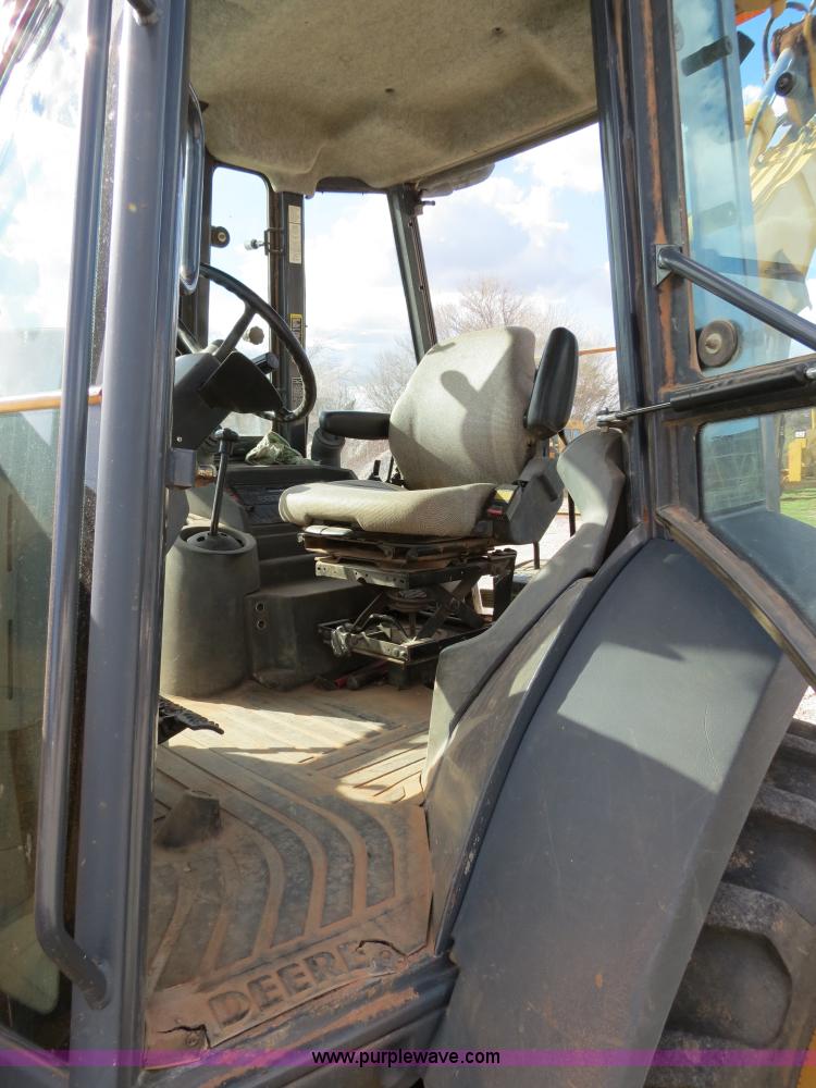 image for item B2270 2003 John Deere 410G backhoe