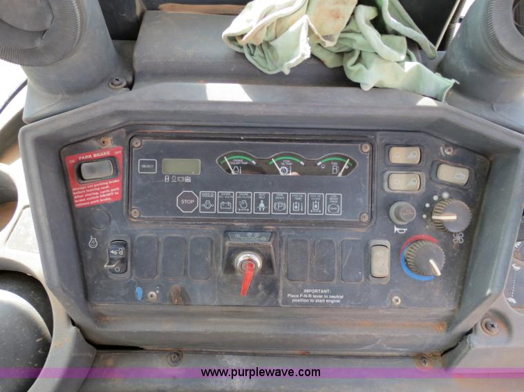 image for item B2270 2003 John Deere 410G backhoe