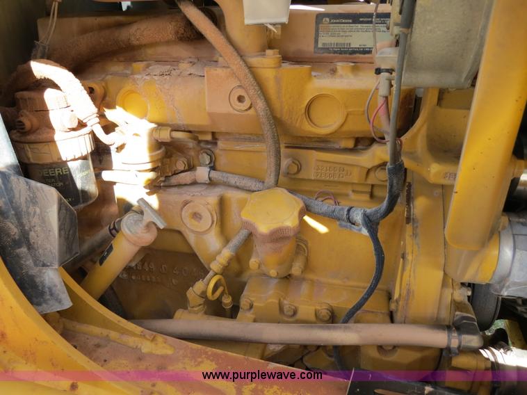 image for item B2270 2003 John Deere 410G backhoe