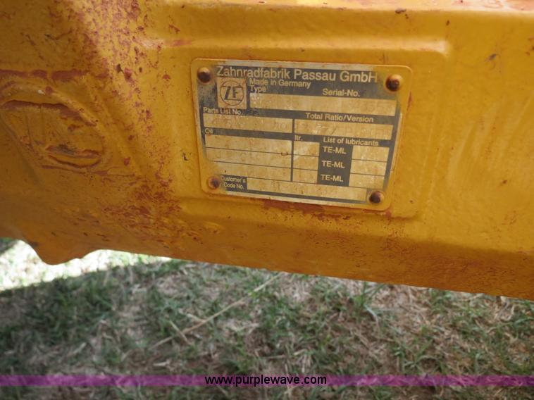 image for item B2270 2003 John Deere 410G backhoe