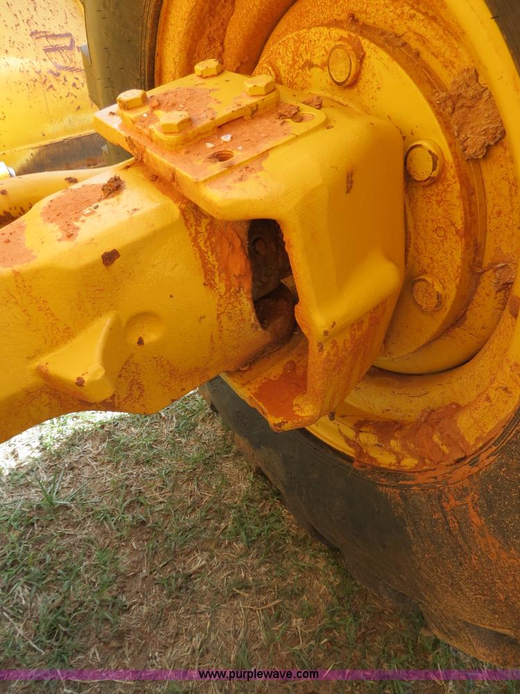 image for item B2270 2003 John Deere 410G backhoe