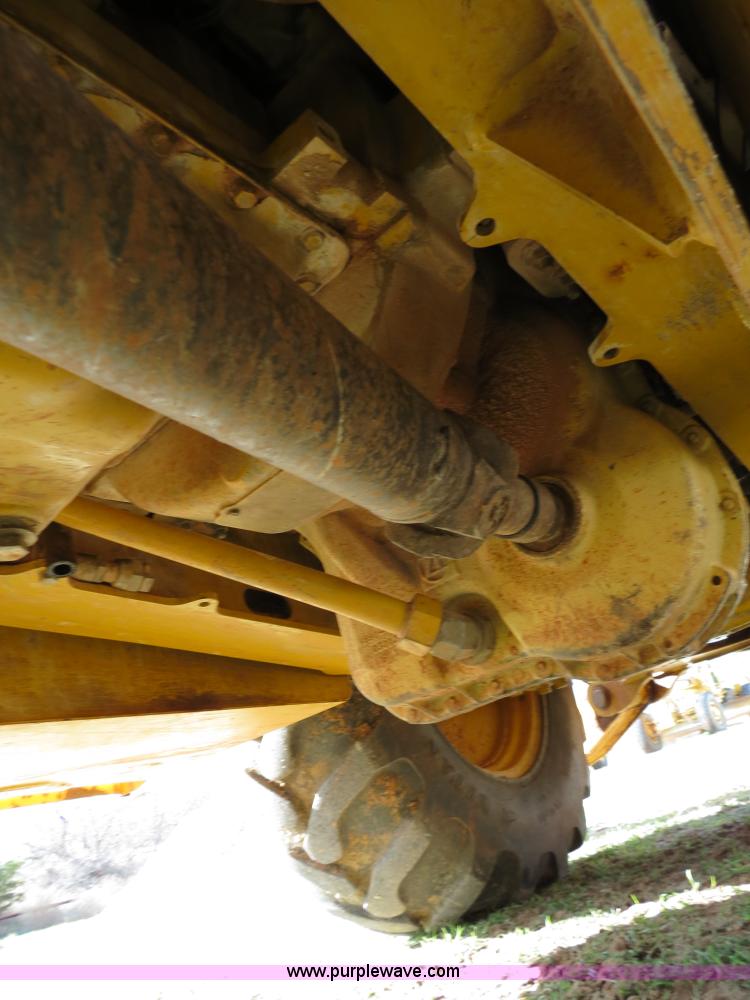 image for item B2270 2003 John Deere 410G backhoe