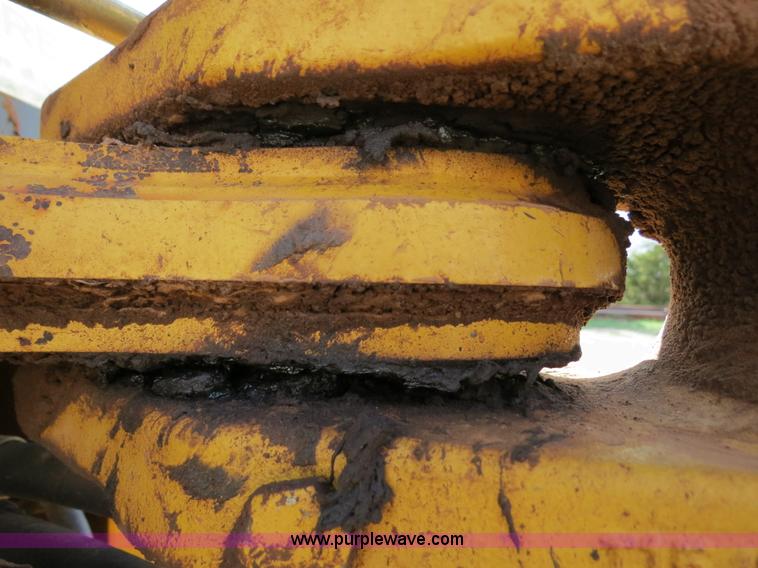 image for item B2270 2003 John Deere 410G backhoe