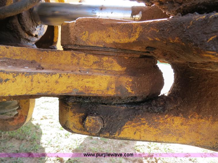 image for item B2270 2003 John Deere 410G backhoe