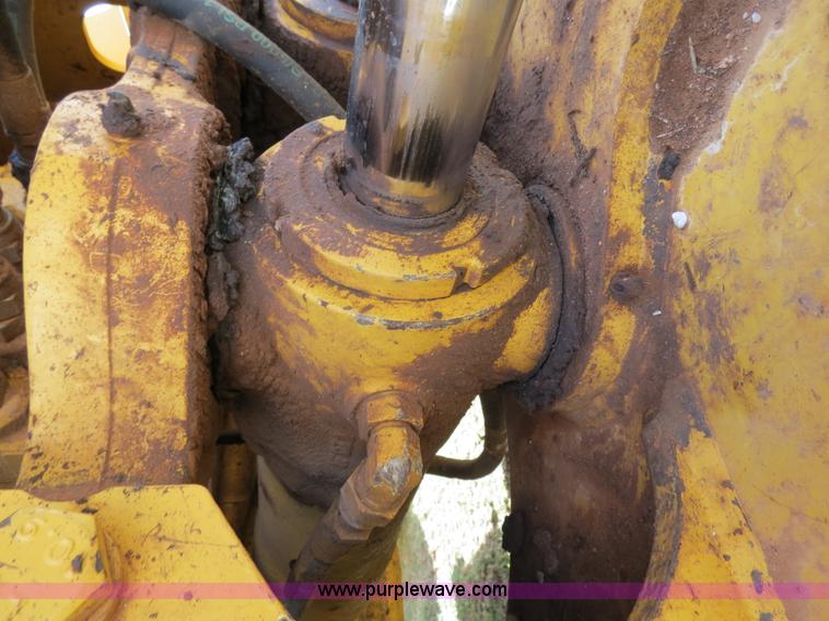 image for item B2270 2003 John Deere 410G backhoe