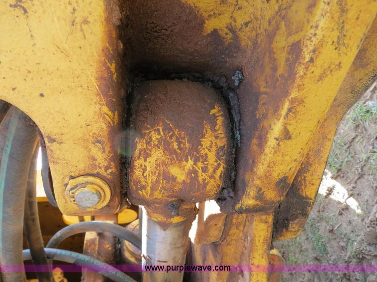 image for item B2270 2003 John Deere 410G backhoe