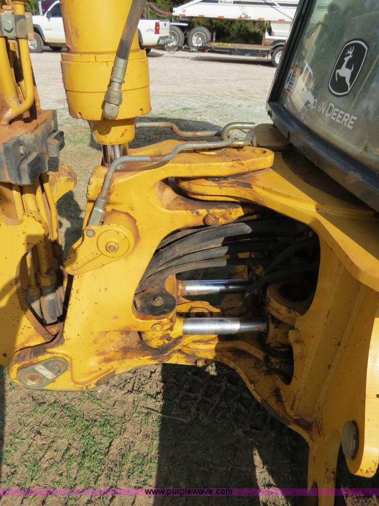 image for item B2270 2003 John Deere 410G backhoe