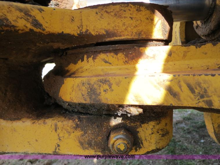 image for item B2270 2003 John Deere 410G backhoe