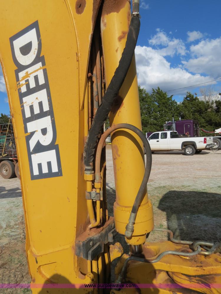 image for item B2270 2003 John Deere 410G backhoe