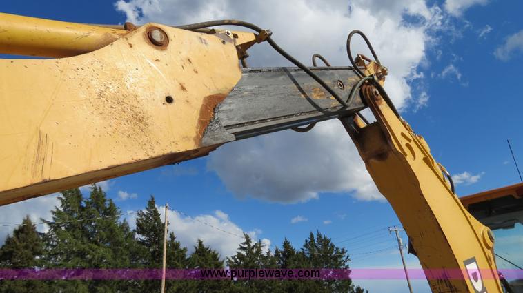 image for item B2270 2003 John Deere 410G backhoe