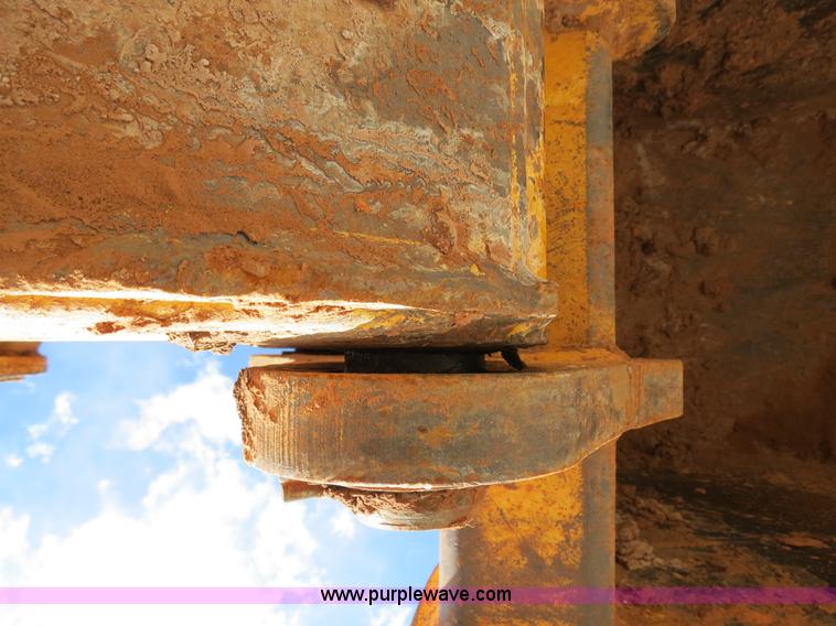 image for item B2270 2003 John Deere 410G backhoe