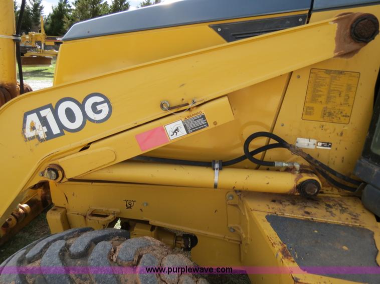image for item B2270 2003 John Deere 410G backhoe