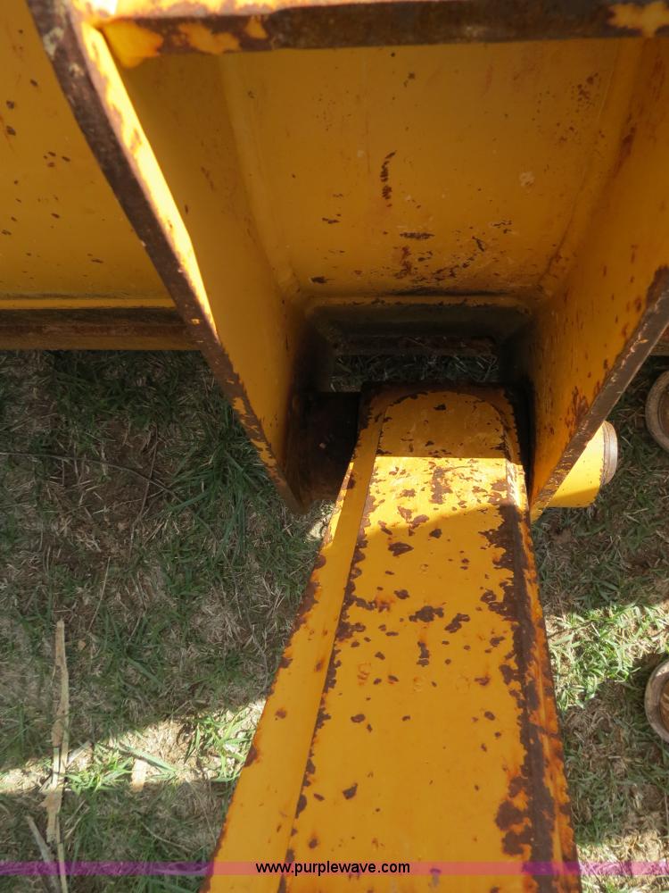 image for item B2270 2003 John Deere 410G backhoe