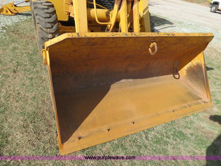 image for item B2270 2003 John Deere 410G backhoe