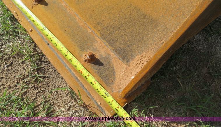 image for item B2270 2003 John Deere 410G backhoe