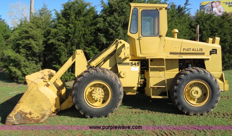image for item B2272 1966 Fiat-Allis TL545 wheel loaders