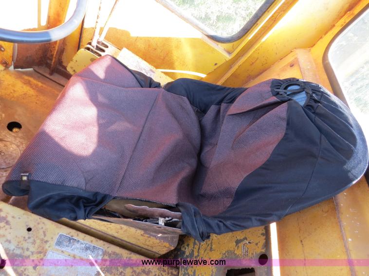 image for item B2272 1966 Fiat-Allis TL545 wheel loaders