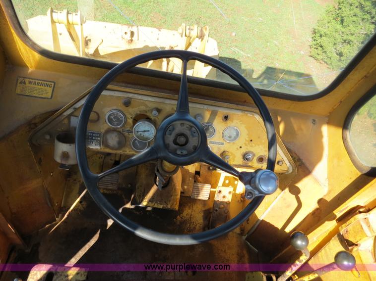 image for item B2272 1966 Fiat-Allis TL545 wheel loaders
