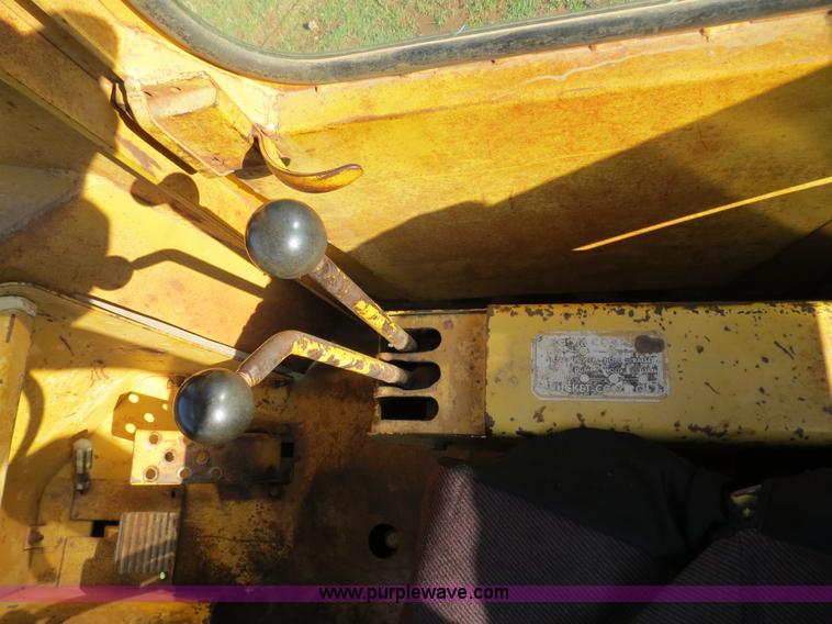 image for item B2272 1966 Fiat-Allis TL545 wheel loaders