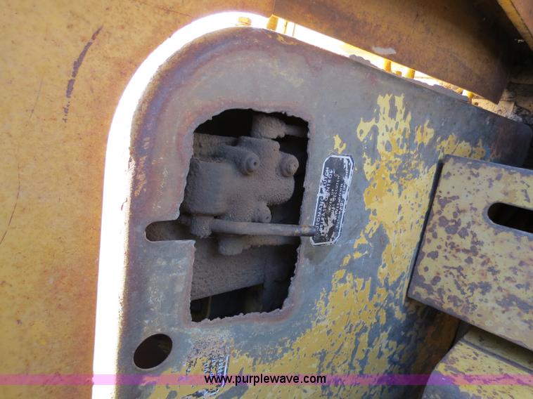 image for item B2272 1966 Fiat-Allis TL545 wheel loaders