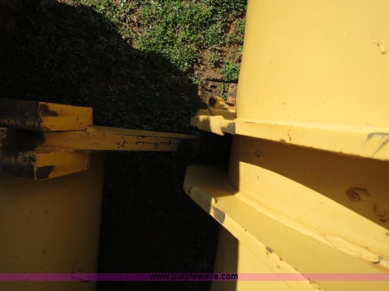 image for item B2272 1966 Fiat-Allis TL545 wheel loaders