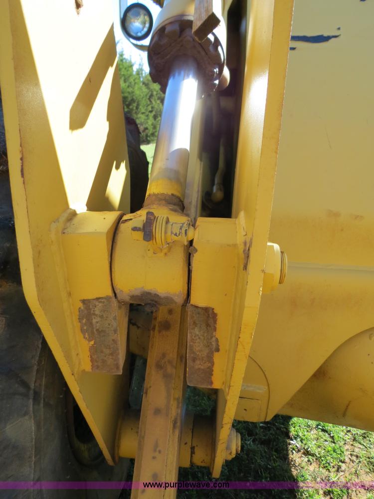 image for item B2272 1966 Fiat-Allis TL545 wheel loaders