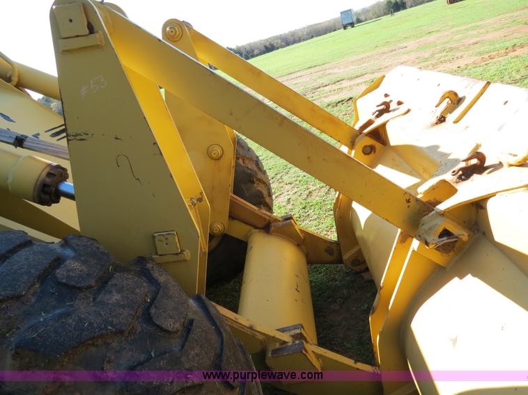 image for item B2272 1966 Fiat-Allis TL545 wheel loaders