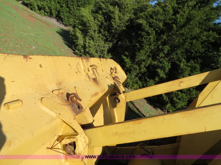 image for item B2272 1966 Fiat-Allis TL545 wheel loaders