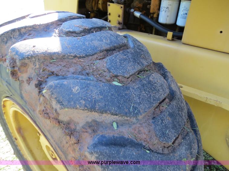 image for item B2272 1966 Fiat-Allis TL545 wheel loaders