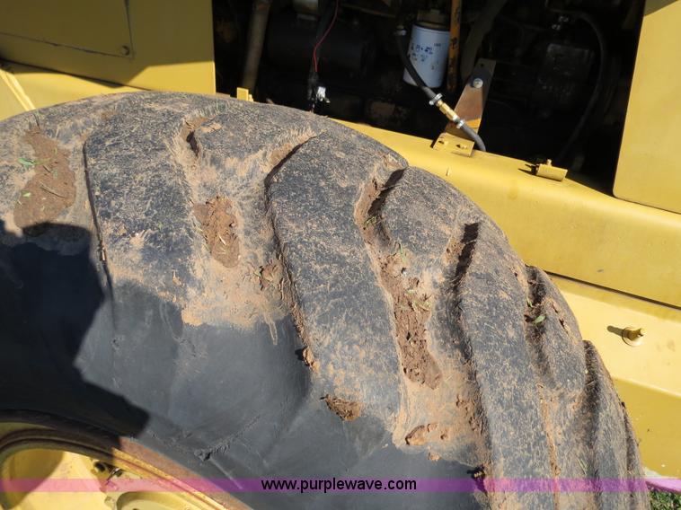 image for item B2272 1966 Fiat-Allis TL545 wheel loaders