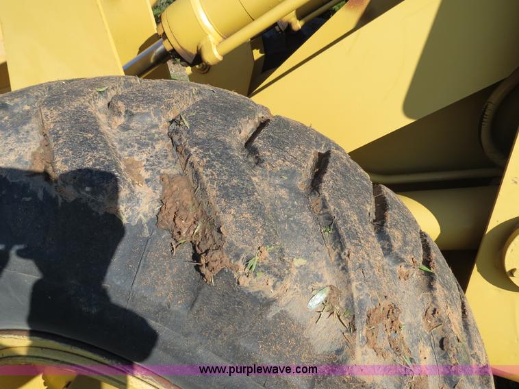 image for item B2272 1966 Fiat-Allis TL545 wheel loaders