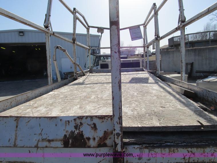 image for item B2637 Strato MRX25 scissor lift