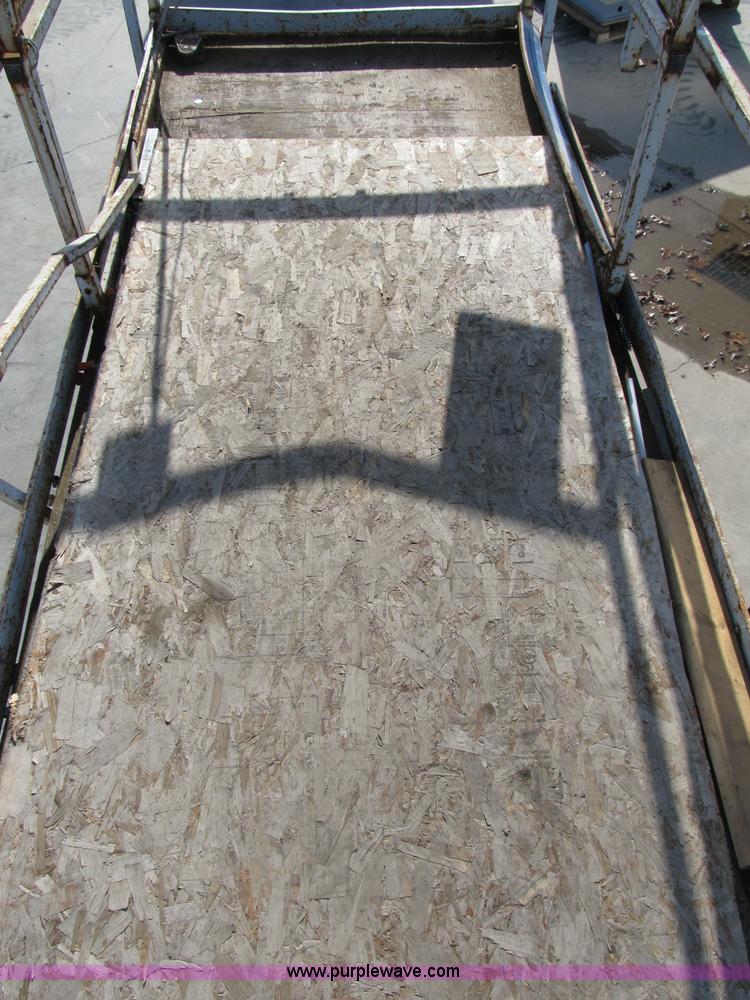 image for item B2637 Strato MRX25 scissor lift