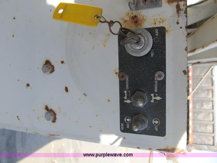 image for item B2637 Strato MRX25 scissor lift