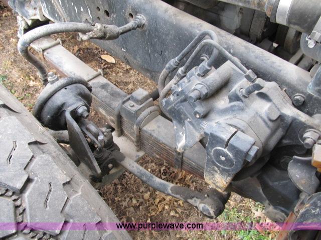 image for item B2640 1994 Ford LT8000 boom truck