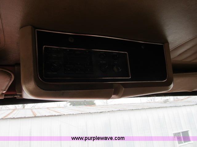 image for item B2640 1994 Ford LT8000 boom truck