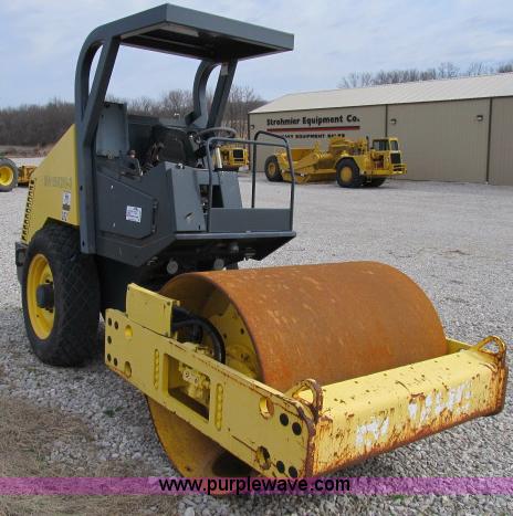 image for item B2645 Bomag BW156DH-3 vibratory roller